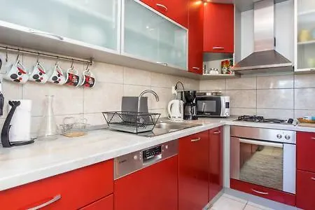 Apartment Bucka Split